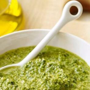 Pesto (Fesleğen) Sos