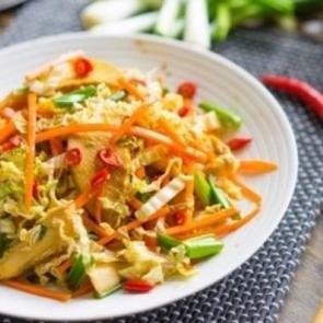 Tavuklu &Ccedil;in lahana salatası tarifi