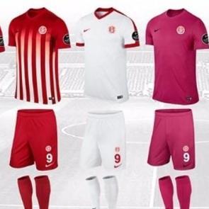 İşte Antalyaspor&rsquo;un yeni formaları