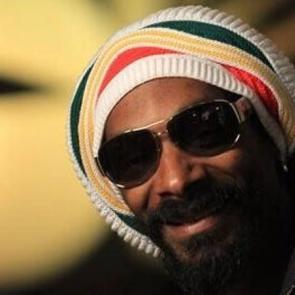 &Uuml;nl&uuml; sanat&ccedil;ının konserinde 42 kişi yaralandı