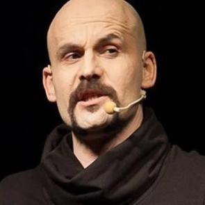 Atalay Demirci kimdir? Aslen nerelidir ve ka&ccedil; yaşındadır?