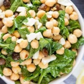 Nohutlu Ispanak Salatası tarifi