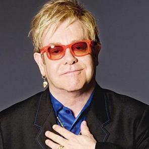 Elton John&rsquo;dan darbe mesajı