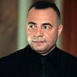 Oktay Kaynarca bir saniye ile &ouml;l&uuml;mden d&ouml;nd&uuml;