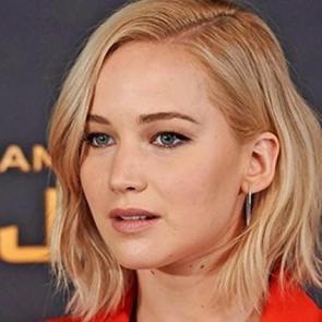 &Uuml;nl&uuml; oyuncu villasını sattı