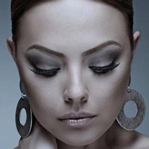 Ebru G&uuml;ndeş boşanma kararı! O şarkıyı artık s&ouml;ylemeyecek...