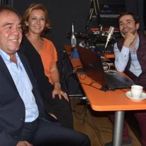 Revna Demir&ouml;ren: &ldquo;Eşim sıkıntılı g&uuml;nler ge&ccedil;irdi"