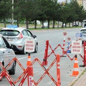 Ehliyet sınavında yeni d&ouml;nem!