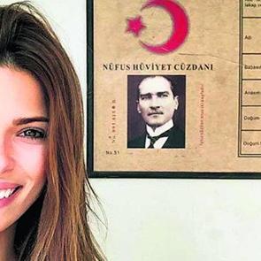 &Uuml;nl&uuml; manken Larissa Gacemer T&uuml;rk vatandaşı oluyor