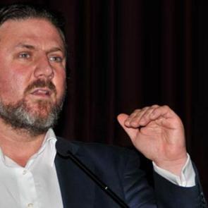 Yiğit Bulut: Merkez pas ge&ccedil;ebilir