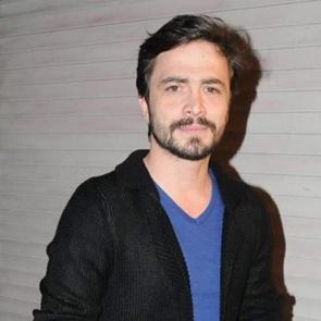 Verdiği kilolar sonucu Ahmet Kural Tanınmaz halde