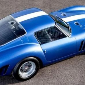 Yeni rekor! D&uuml;nyanın en pahalı otomobili