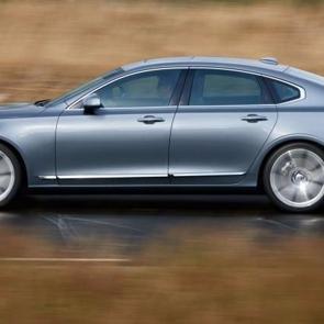 Avrupa en iyi otomobili se&ccedil;iyor! İşte finalistler