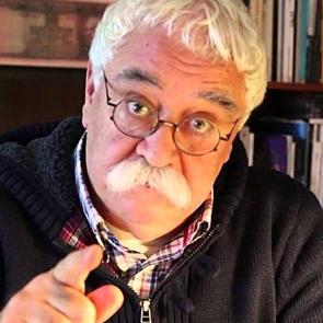 D&ouml;rt &ccedil;ocuğu Levent Kırca i&ccedil;in dava a&ccedil;tı!