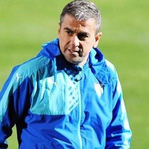 Hamzaoğlu iki yabancının biletini kesti!