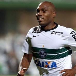 Gen&ccedil;lerbirliği'ne sambacı stoper!