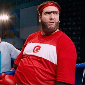 Şahan G&ouml;kbakar Recep İvedik filminden o sahneyi &ccedil;ıkardı!