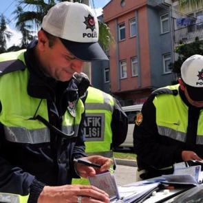 &Uuml;cretli karayollarında yeni d&ouml;nem başlıyor