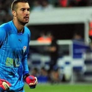 Harun'dan a&ccedil;ıklama: Taşla, sopayla, bı&ccedil;akla...