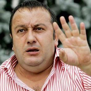 İsmail T&uuml;r&uuml;t'e b&uuml;y&uuml;k şok! T&uuml;m hepsine el konuldu