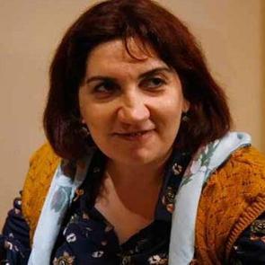 Gerilla annesi olmak isteyen F&uuml;sun Demirel referandum oyunu a&ccedil;ıkladı