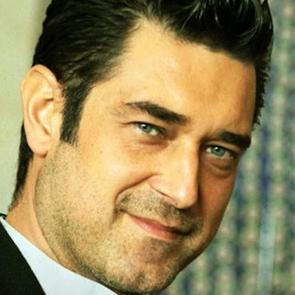 Burak Hakkı kimdir? Ka&ccedil; yaşında ve aslen nerelidir?