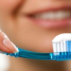 Ramazanda macun ile Diş Fırçalamak orucu bozar mı?