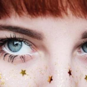 G&ouml;z makyajında yıldız modası