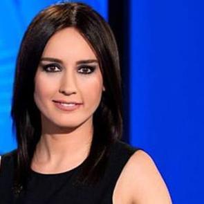 Nazlı &Ccedil;elik kimdir?