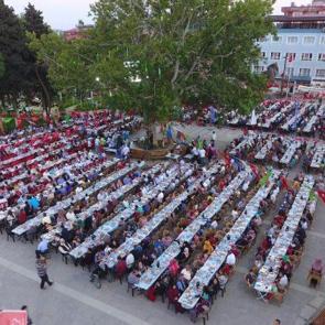 Başkan Şahin, İslahiyelilerle iftarda buluştu!