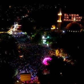 Eyüp Sultan’da Kadir gecesi havadan görüntülendi