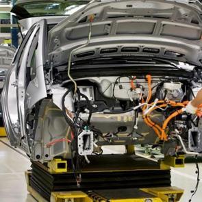 G&ouml;zler Hindistan pazarında