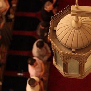 Kur'an'ı kalbinde taşıyan gece