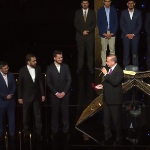 Yarışmada Erdoğan sürprizi