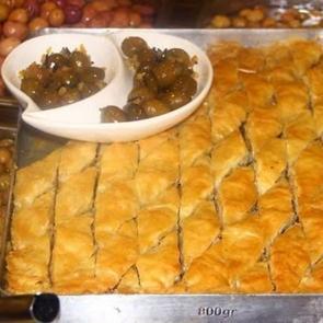Bu da zeytinli baklava!