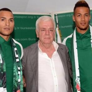 Bursaspor iki transferine imzayı attırdı