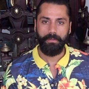 "Spastik oğlun hayvan gibi s&ouml;zleri" &uuml;nl&uuml; şarkıcıyı &ccedil;ileden &ccedil;ıkarttı