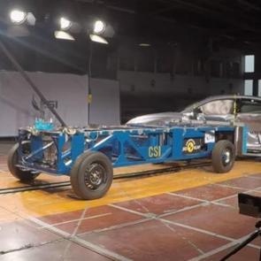 Yeni modeller &ccedil;arpışma testinde!