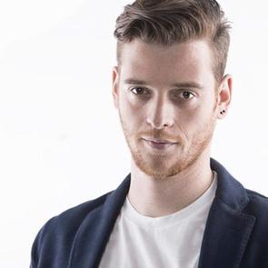 Metin Hara kimdir? Aslen nereli ve ka&ccedil; yaşındadır?