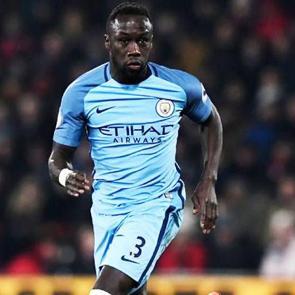 Transfer bombası! Sagna i&ccedil;in g&ouml;r&uuml;şmeler başladı