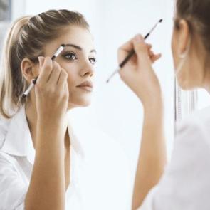 Bronz tene nasıl makyaj yapılır?