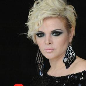 Fulden Uras kimdir? Aslen nereli ve ka&ccedil; yaşında?