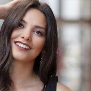 Hazal Filiz K&uuml;&ccedil;&uuml;kk&ouml;se kimdir? Ka&ccedil; yaşında ve aslen nerelidir?