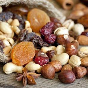 Dikkatli t&uuml;ketilmesi gereken sağlıksız gıdalar