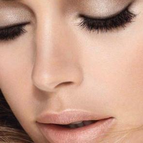 Kusursuz bir y&uuml;z i&ccedil;in t&uuml;yolar...