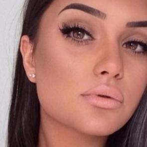 Makyajın olmazsa olmazı: Nude rujlar!