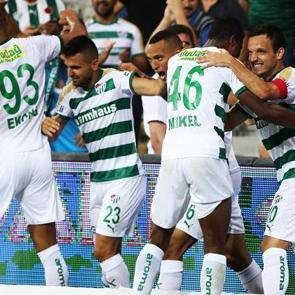 Bursaspor evinde Akhisar'a acımadı!