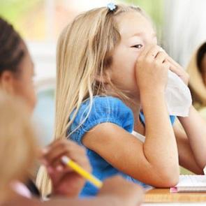 Okul d&ouml;neminde &ccedil;ocuğunuzu hastalıklardan koruyun