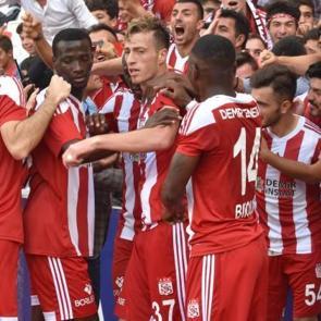 Hakan Arslan şov yaptı! Sivasspor coştu