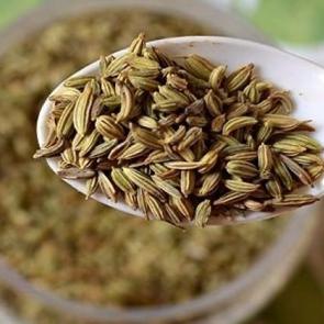 Sivilce d&uuml;şmanı besinler